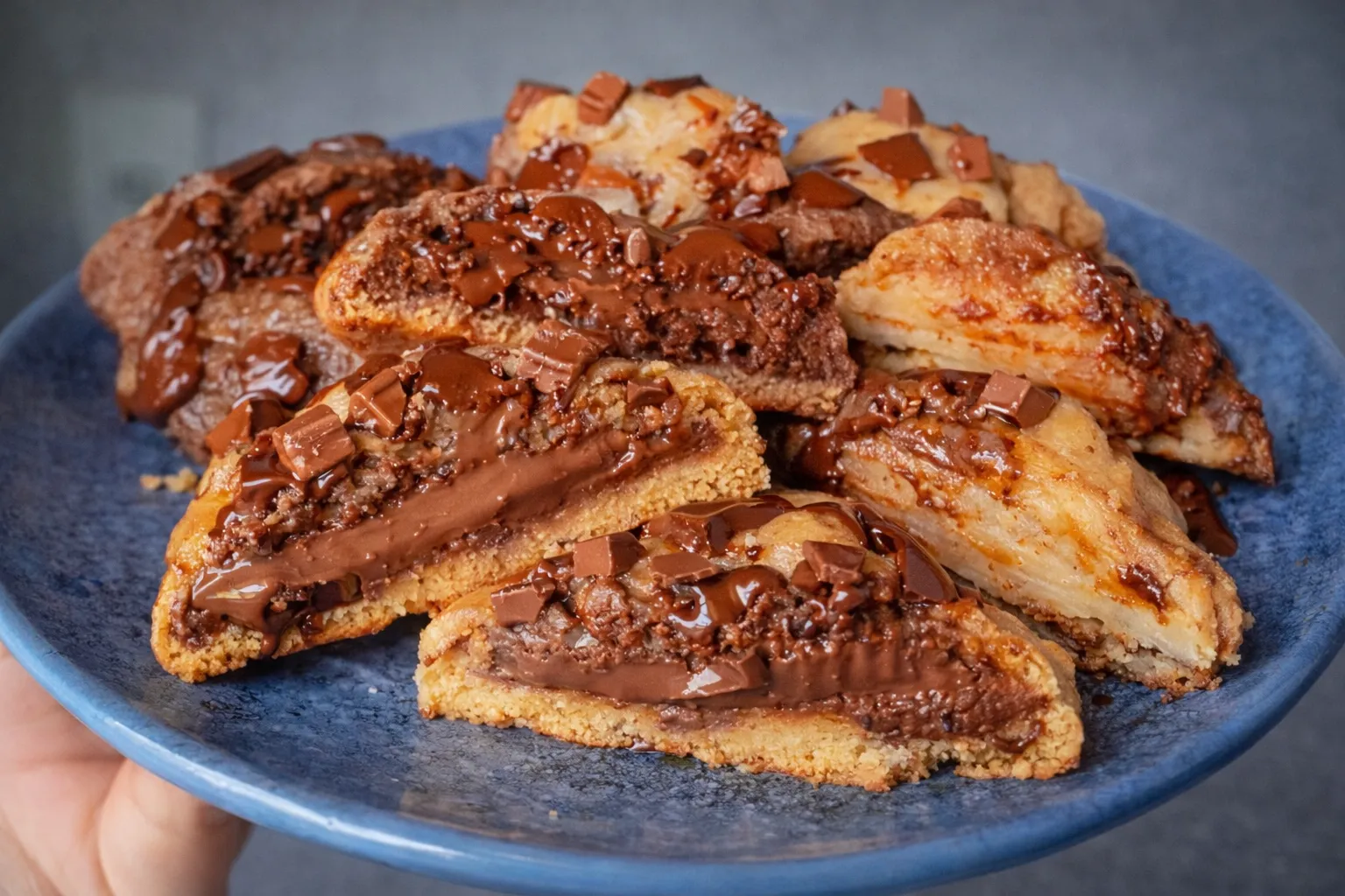 Cookies super recheado de brigadeiro (unidade) - Doce Encontro Confeitaria